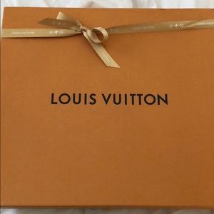 ❣️SOLD❣️Authentic LV box and ribbon